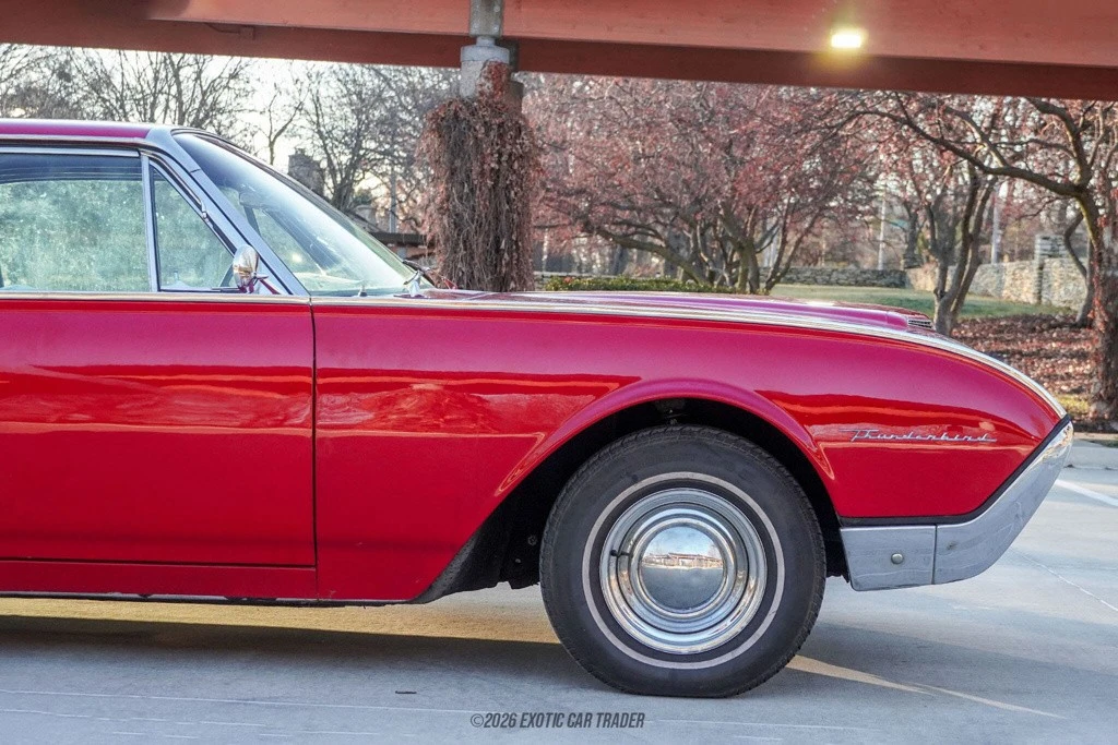 1961 Ford Thunderbird 3rd Gen - Image 11 of 12