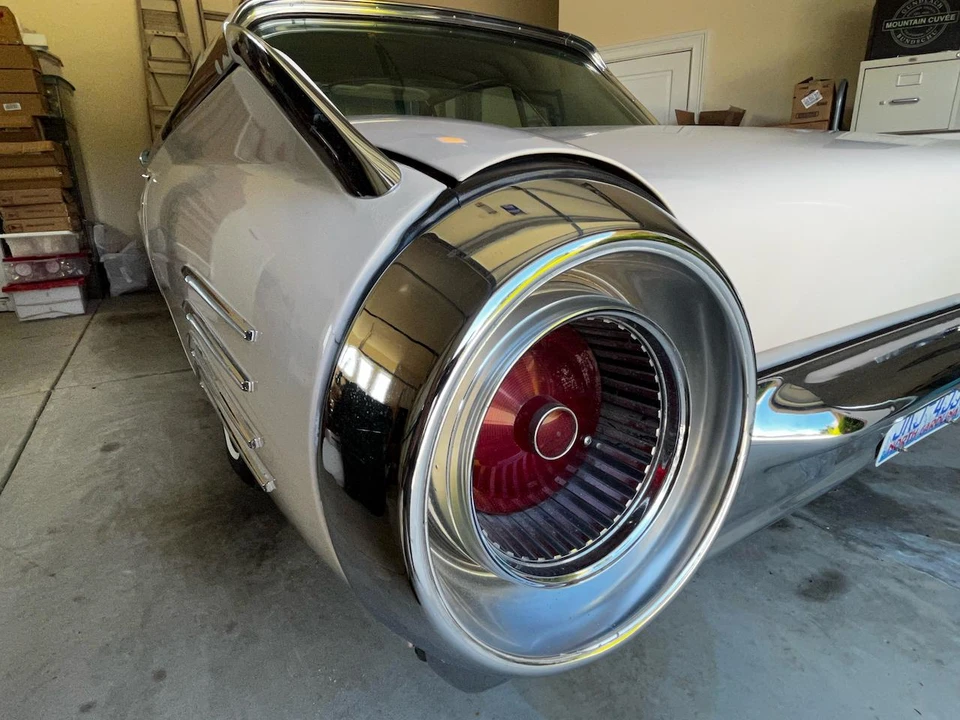 1961 Ford Thunderbird 3rd Gen - Image 14 of 31