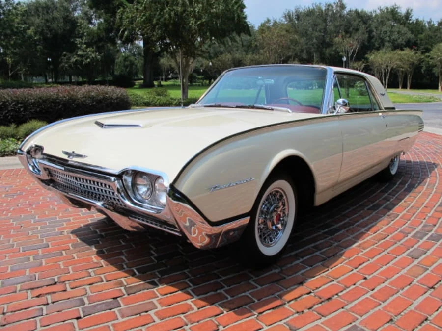 1961 Ford Thunderbird 3rd Gen - Image 3 of 8