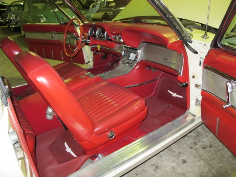 1961 Ford Thunderbird 3rd Gen - Image 5 of 8