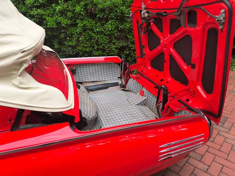 1961 Ford Thunderbird 3rd Gen - Image 17 of 21