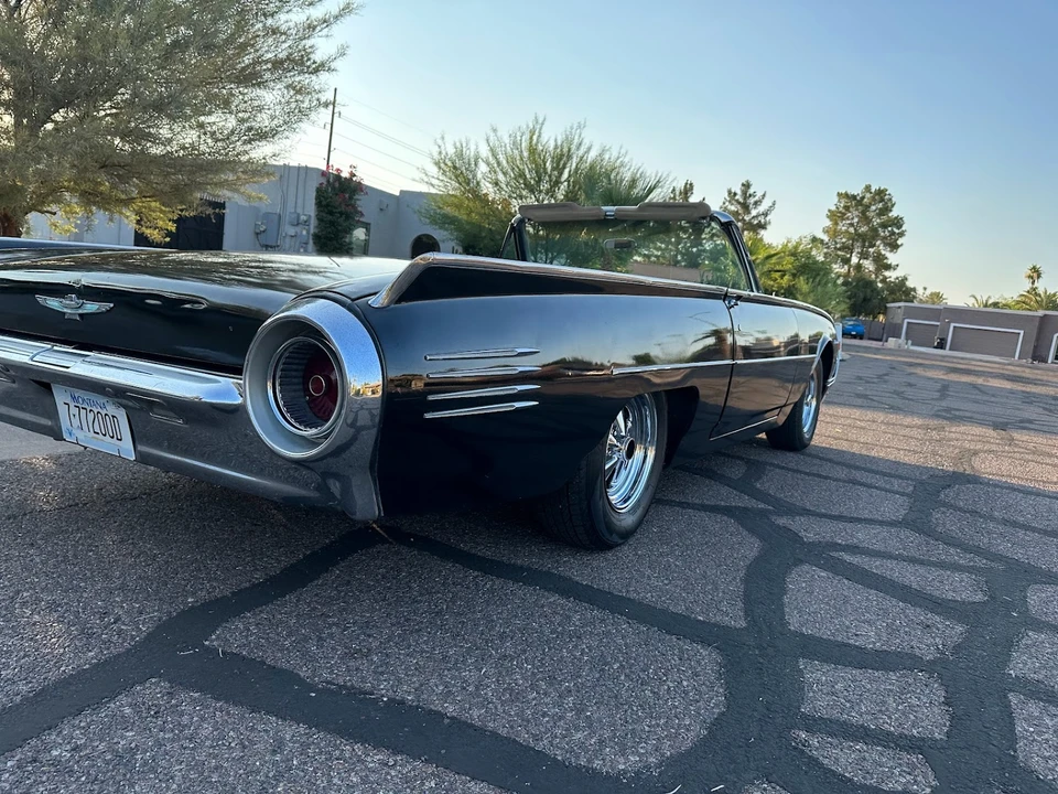 1961 Ford Thunderbird 3rd Gen - Image 23 of 31