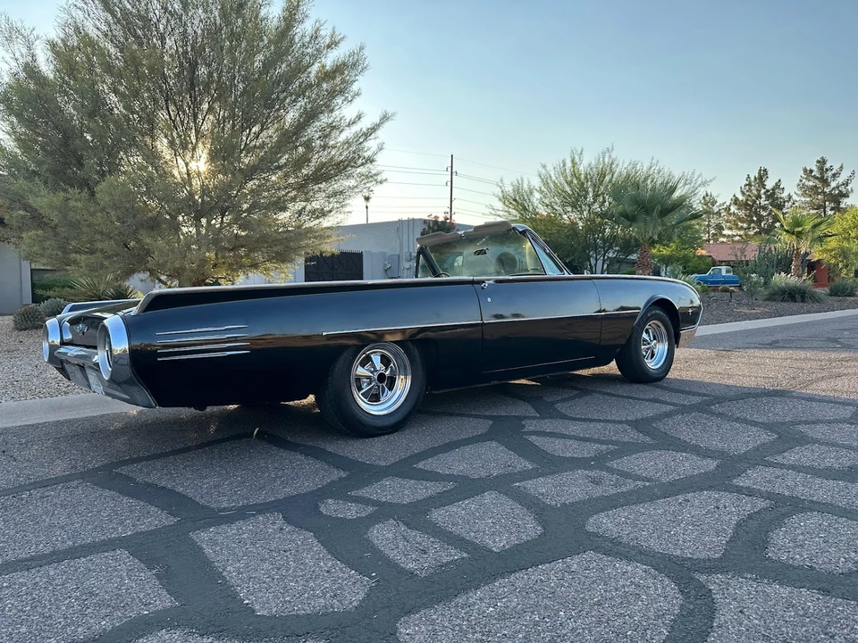 1961 Ford Thunderbird 3rd Gen - Image 25 of 31