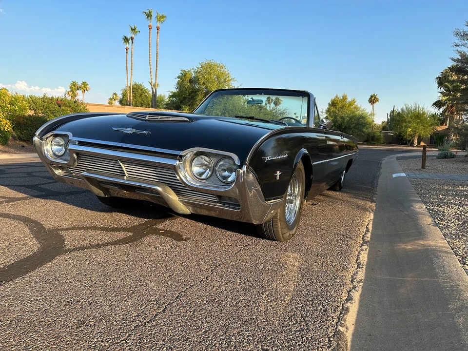 1961 Ford Thunderbird 3rd Gen - Image 2 of 31