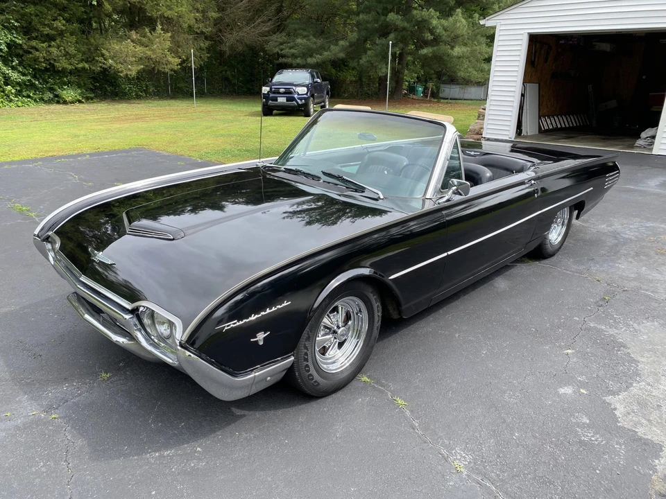 1961 Ford Thunderbird 3rd Gen - Image 6 of 31