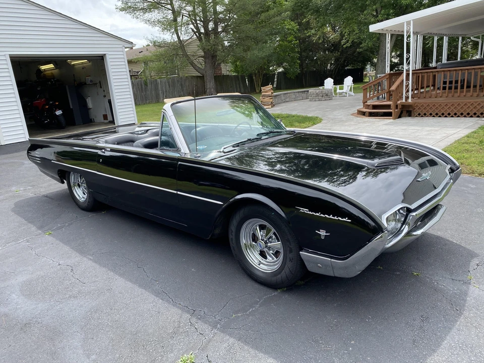 1961 Ford Thunderbird 3rd Gen - Image 23 of 31