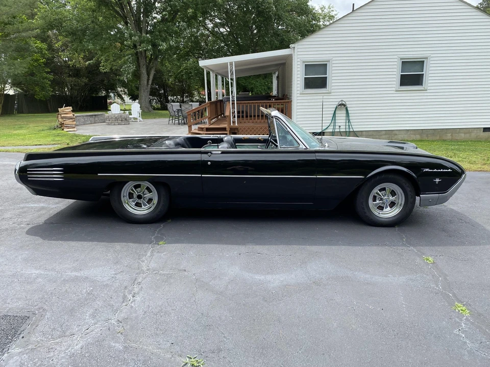 1961 Ford Thunderbird 3rd Gen - Image 20 of 31
