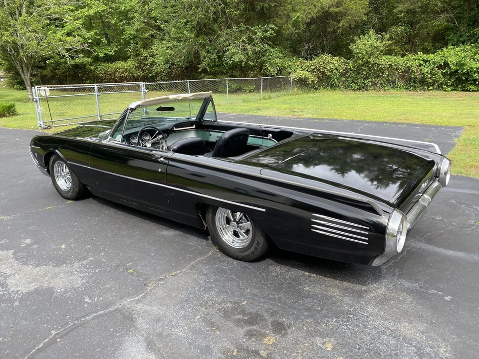 1961 Ford Thunderbird 3rd Gen - Image 10 of 31