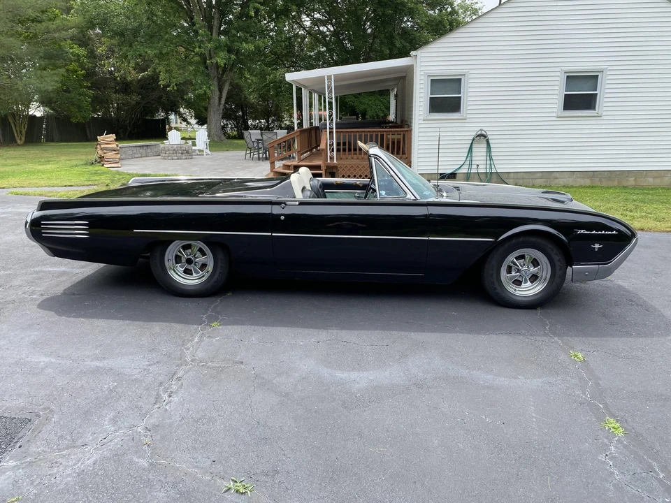 1961 Ford Thunderbird 3rd Gen - Image 19 of 31