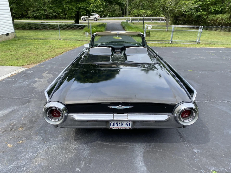 1961 Ford Thunderbird 3rd Gen - Image 13 of 31