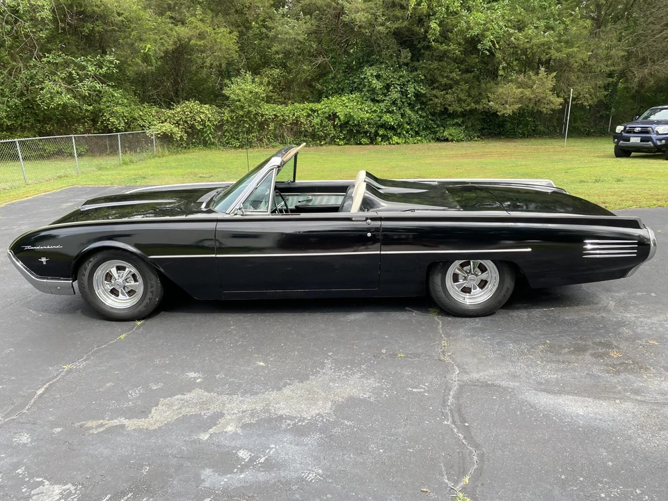 1961 Ford Thunderbird 3rd Gen - Image 8 of 31