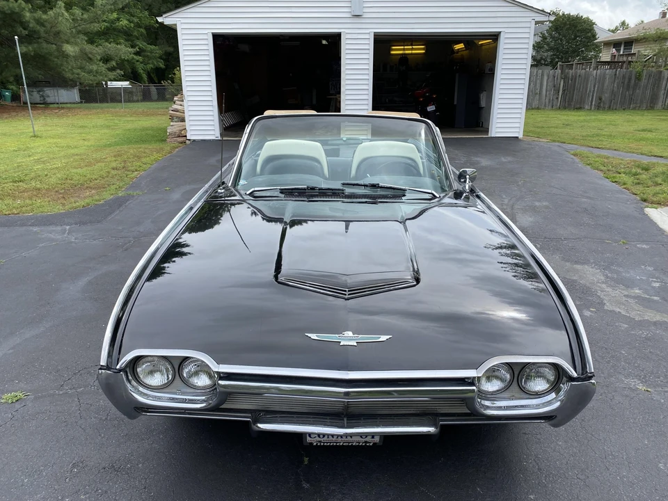 1961 Ford Thunderbird 3rd Gen - Image 2 of 31