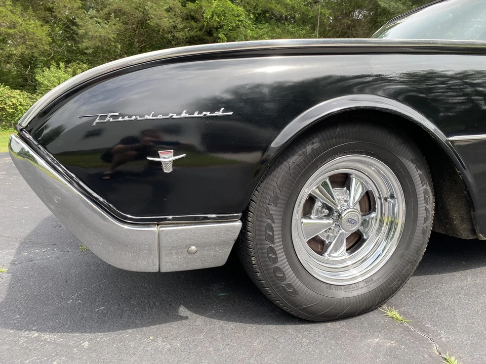 1961 Ford Thunderbird 3rd Gen - Image 29 of 31