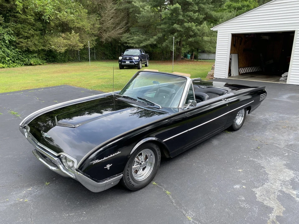 1961 Ford Thunderbird 3rd Gen - Image 5 of 31