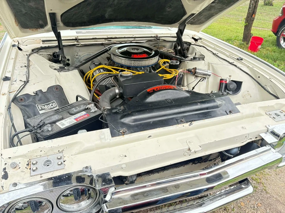 1961 Ford Thunderbird 3rd Gen - Image 12 of 31