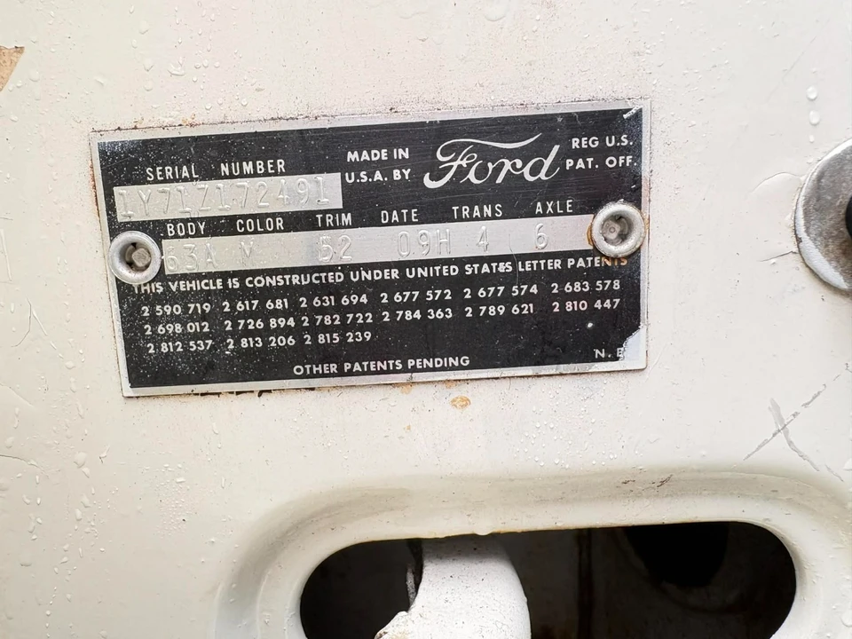 1961 Ford Thunderbird 3rd Gen - Image 28 of 31