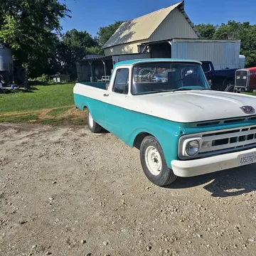 1961 Ford F-100 Base