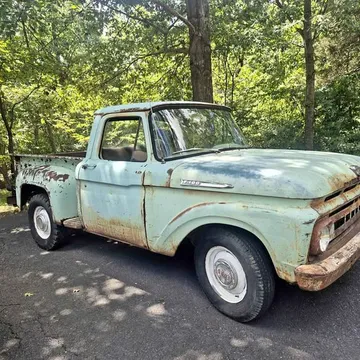 1961 Ford F100 Flareside 4 Speed