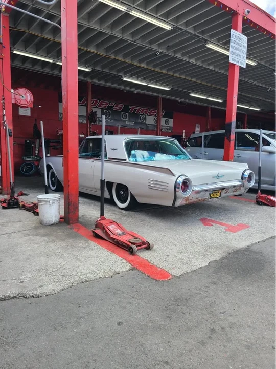 1961 Ford Thunderbird 3rd Gen - Image 5 of 16