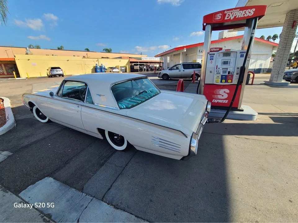 1961 Ford Thunderbird 3rd Gen - Image 6 of 16