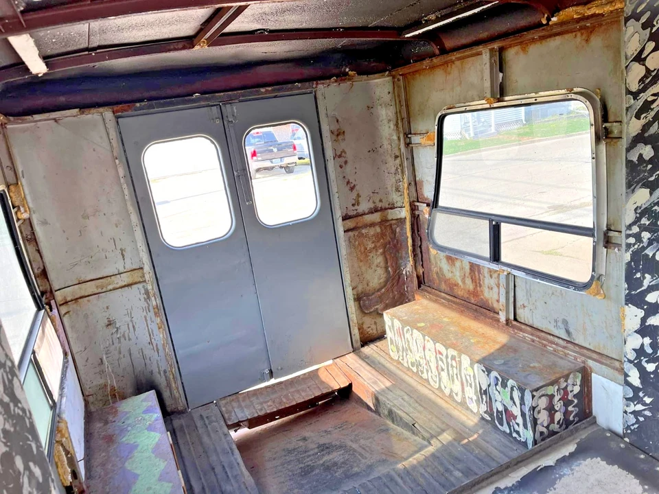 1961 GMC G-series Van - Image 10 of 16