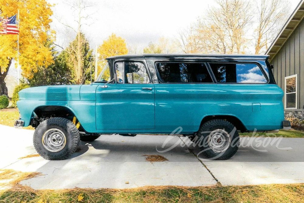 1961 GMC Suburban 5th Gen - Image 8 of 8