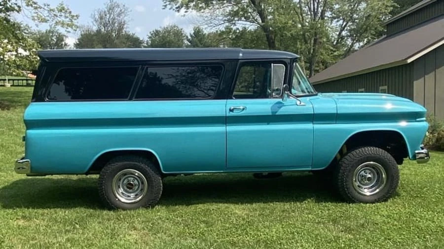 1961 GMC Suburban 5th Gen - Image 8 of 8