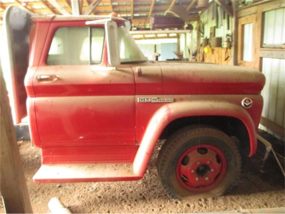 1961 GMC C/K 1st Gen - Image 7 of 10