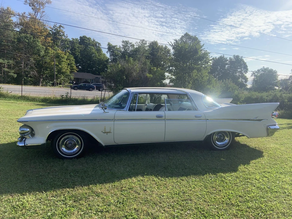 1961 Chrysler Imperial 2nd Gen - Image 19 of 31