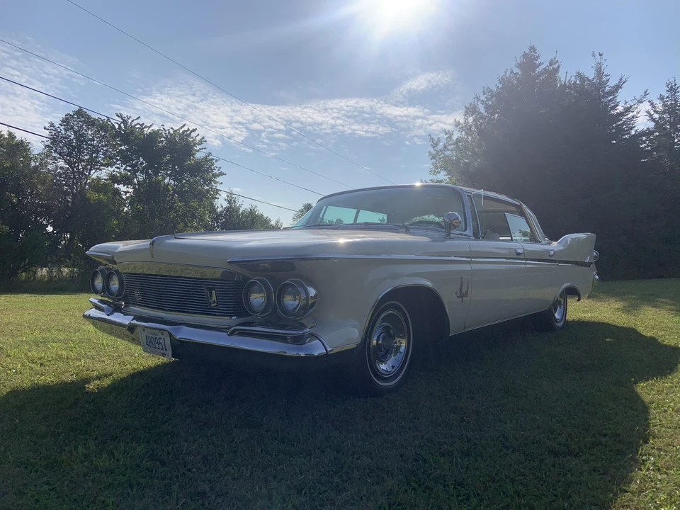 1961 Chrysler Imperial 2nd Gen - Image 17 of 31
