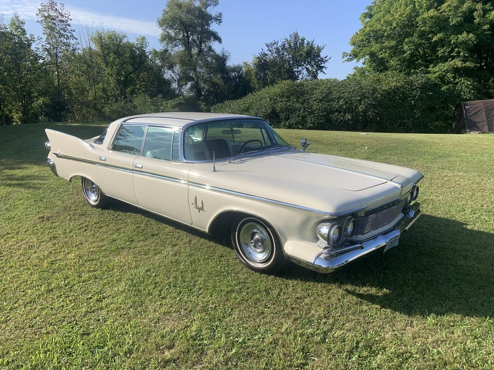 1961 Chrysler Imperial 2nd Gen - Image 28 of 31