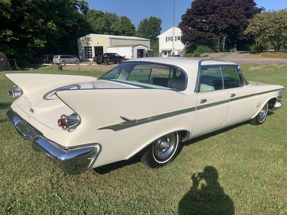 1961 Chrysler Imperial 2nd Gen - Image 24 of 31