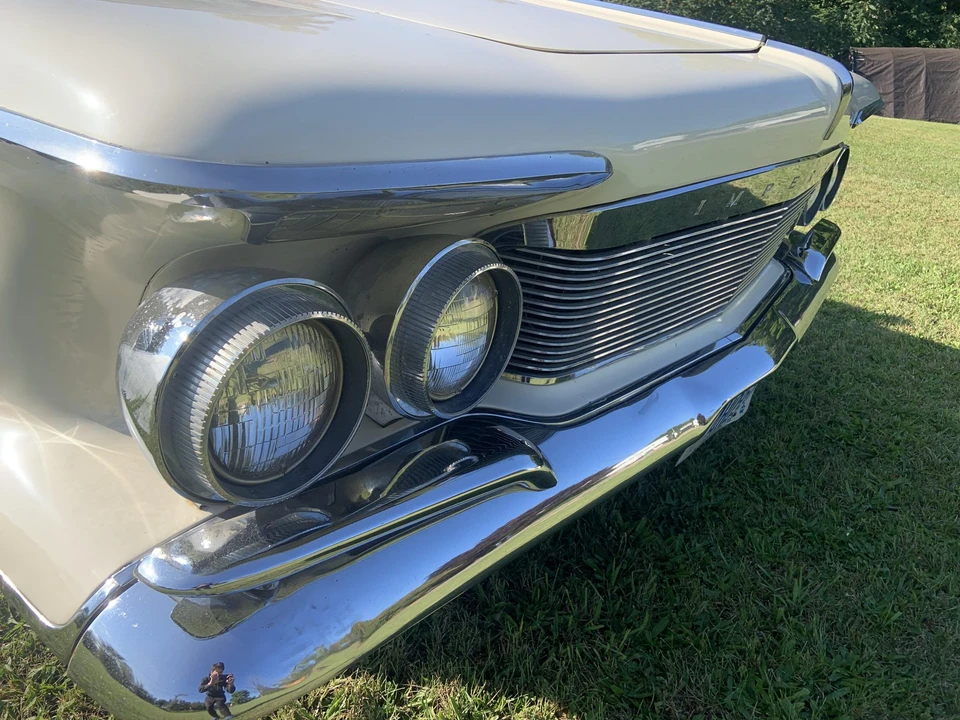 1961 Chrysler Imperial 2nd Gen - Image 30 of 31