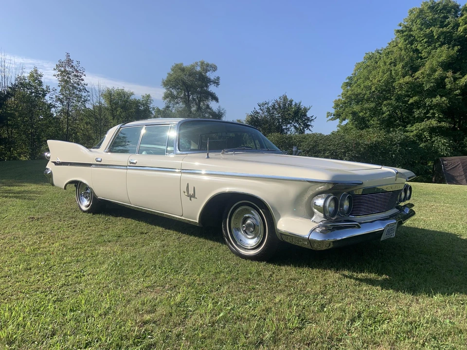1961 Chrysler Imperial 2nd Gen - Image 27 of 31