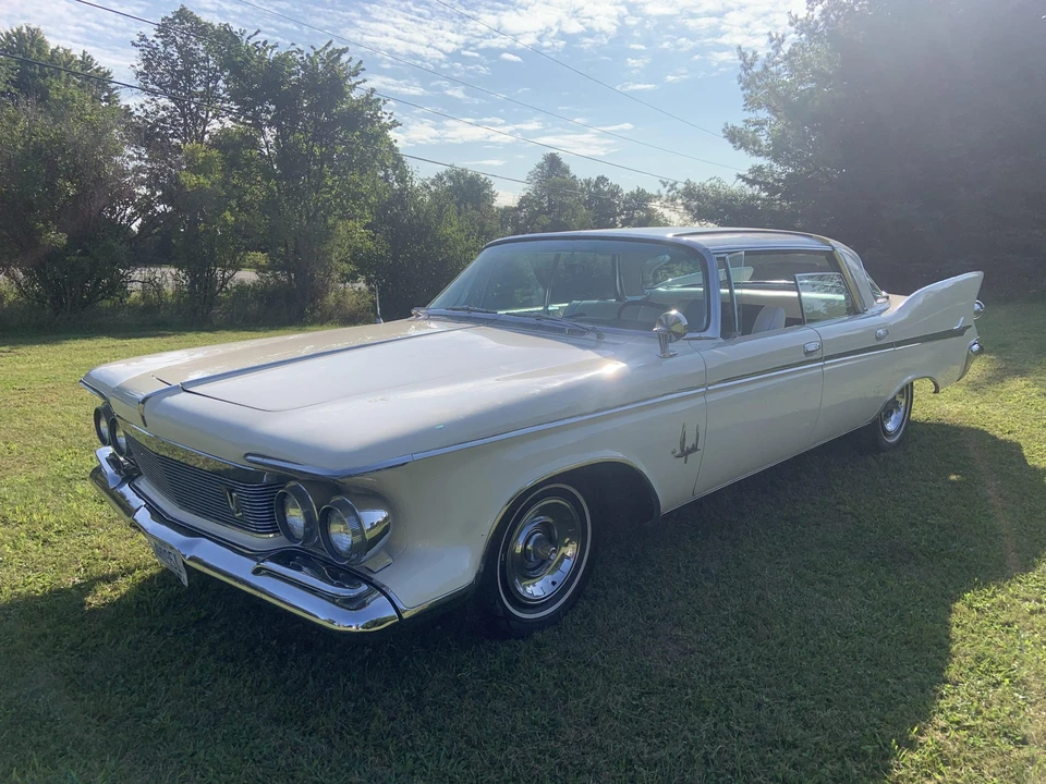 1961 Chrysler Imperial 2nd Gen - Image 18 of 31