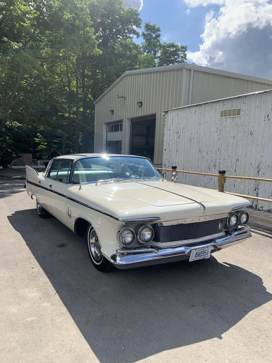 1961 Chrysler Imperial 2nd Gen - Image 11 of 31