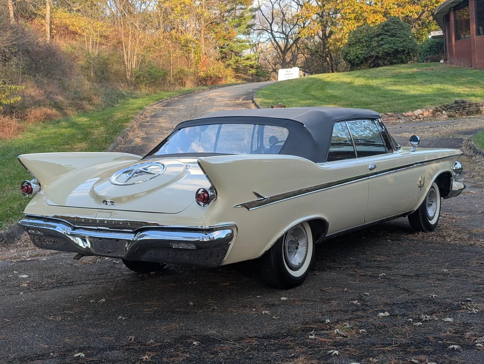 1961 Chrysler Imperial 2nd Gen - Image 24 of 31