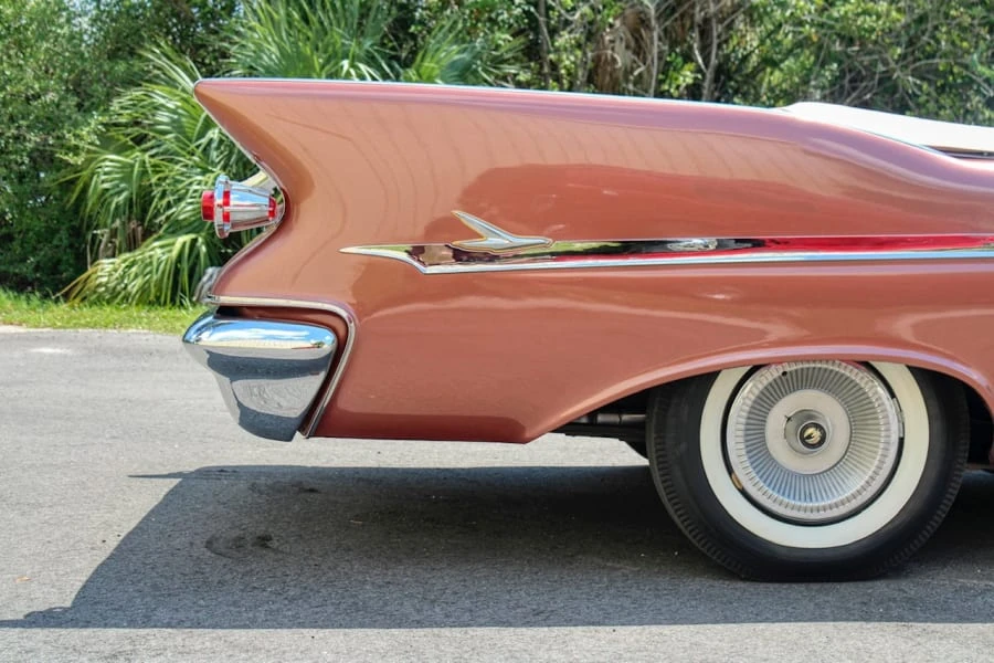 1961 Imperial Crown - Image 10 of 20