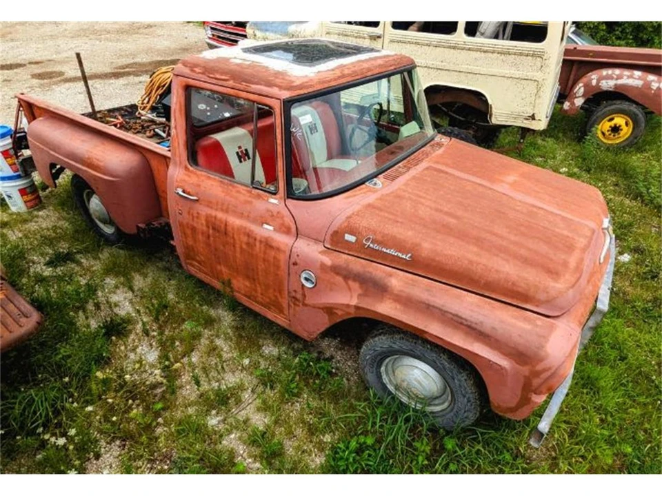 1961 International - Image 6 of 6