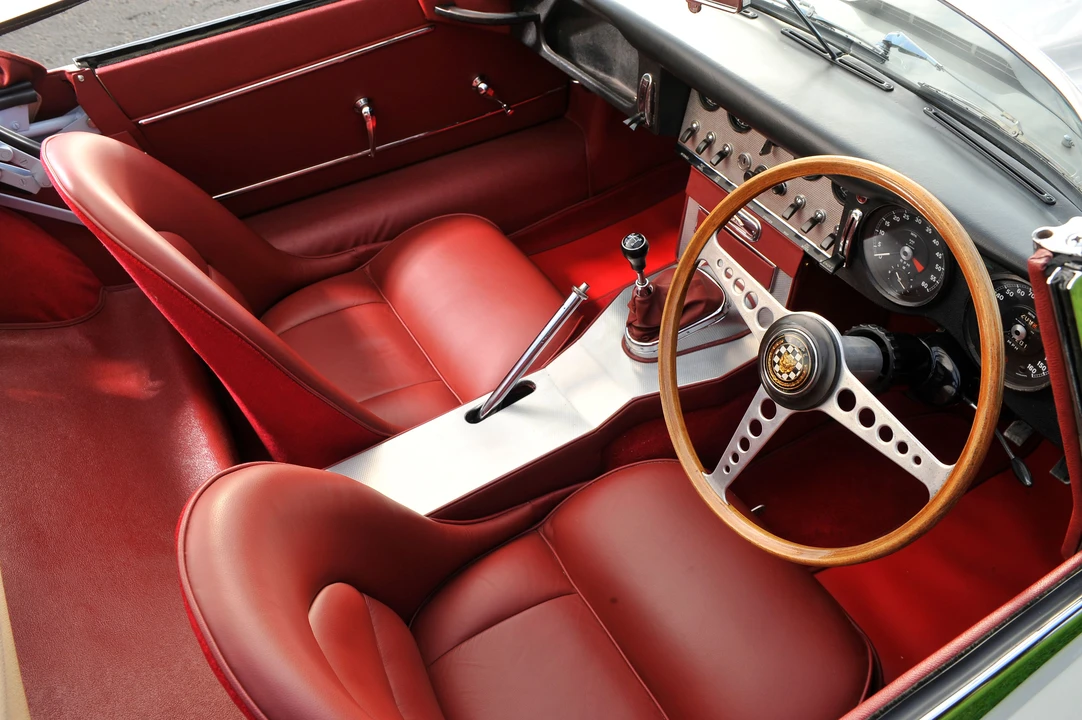 1961 Jaguar E-Type Series 1 - Image 17 of 19