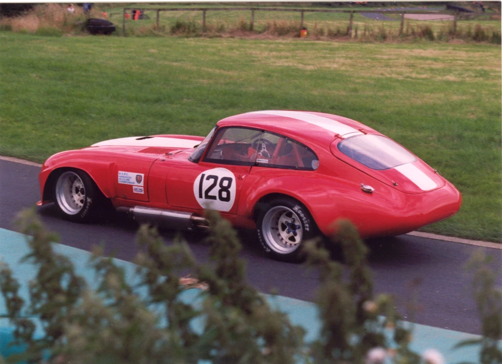 1961 Jaguar E-Type Series 1 - Image 5 of 5