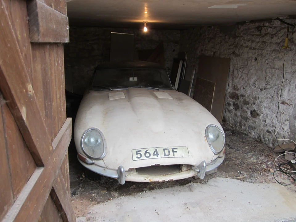 1961 Jaguar E-Type Series 1 - Image 12 of 16