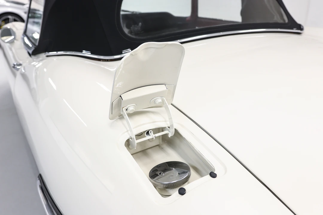 1961 Jaguar E-Type Series 1 - Image 19 of 31