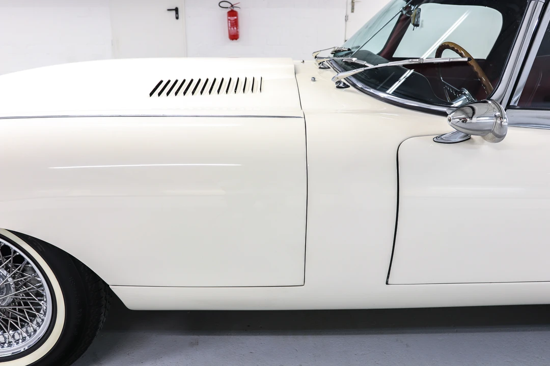 1961 Jaguar E-Type Series 1 - Image 27 of 31
