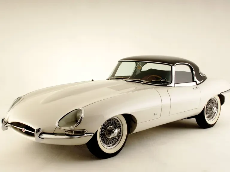 1961 Jaguar E-Type Series 1 - Image 2 of 2