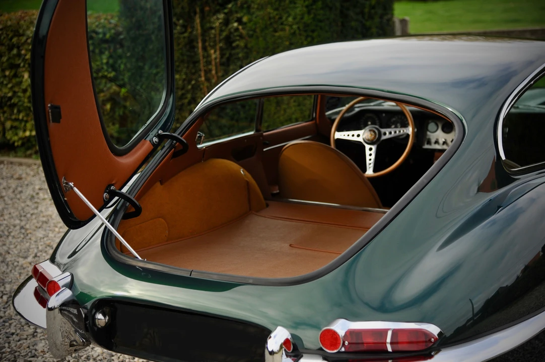 1961 Jaguar E-Type Series 1 - Image 17 of 28