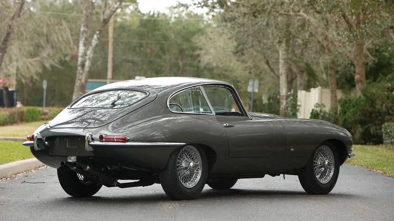 1961 Jaguar E-Type Series 1 - Image 5 of 31