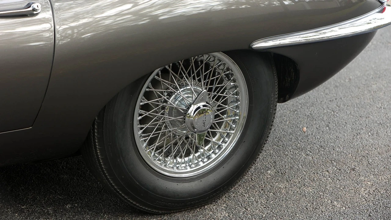 1961 Jaguar E-Type Series 1 - Image 22 of 31