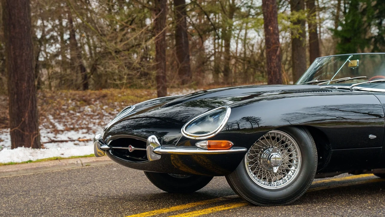 1961 Jaguar E-Type Series 1 - Image 17 of 31