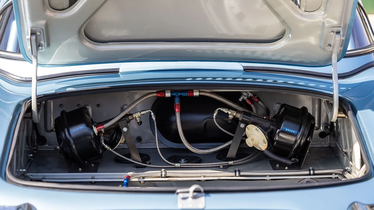 1961 Jaguar E-Type Series 1 - Image 9 of 31